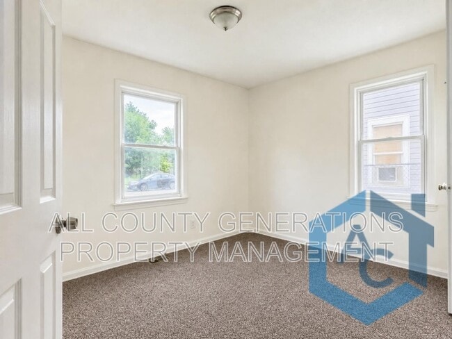 Building Photo - 12308 Sobieski Ave