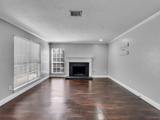 Building Photo - 4430 Echo Falls Dr