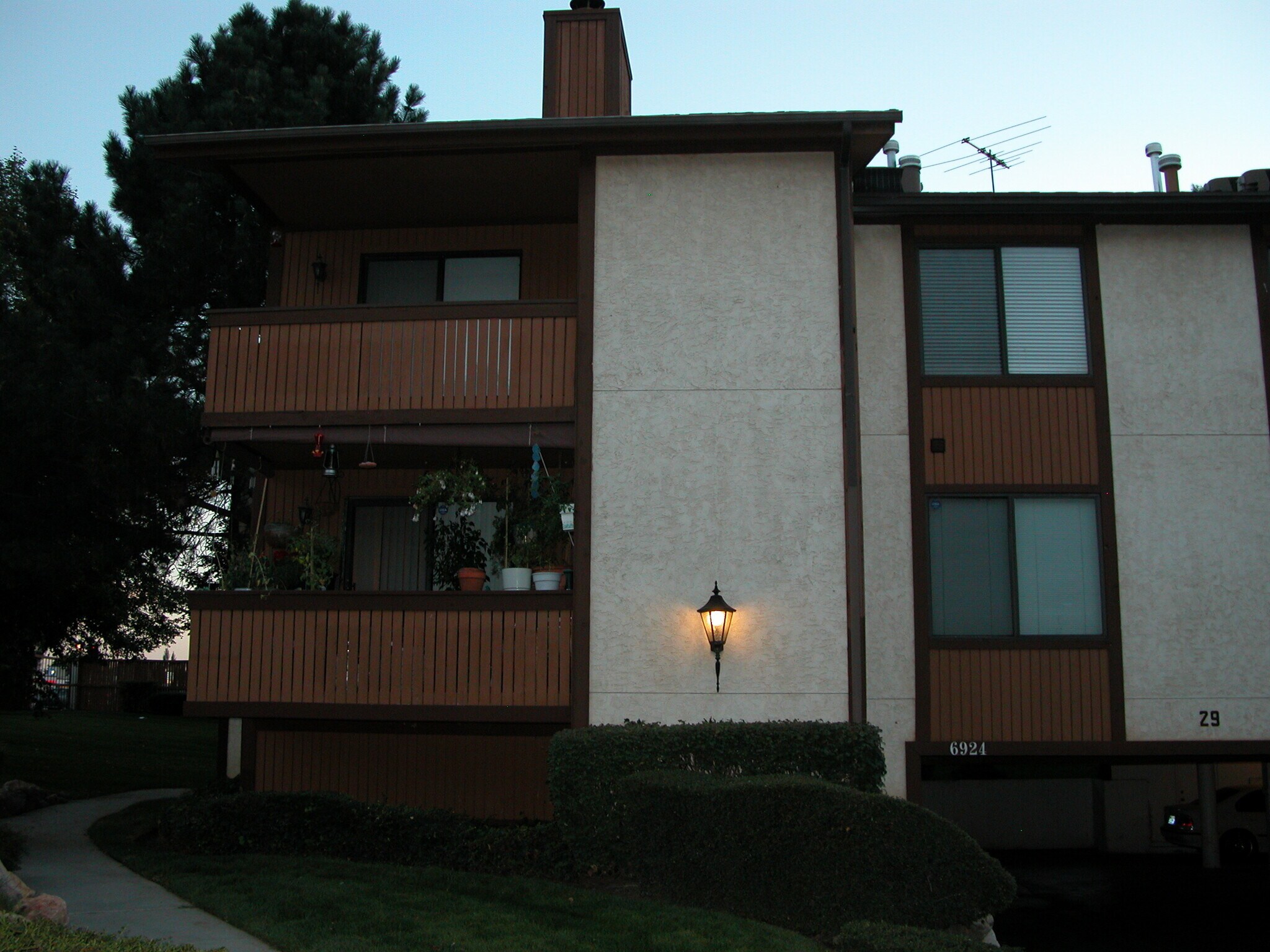 Building Photo - 6918 S Countrywoods Cir
