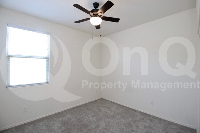 Building Photo - 17864 W Paraiso Dr