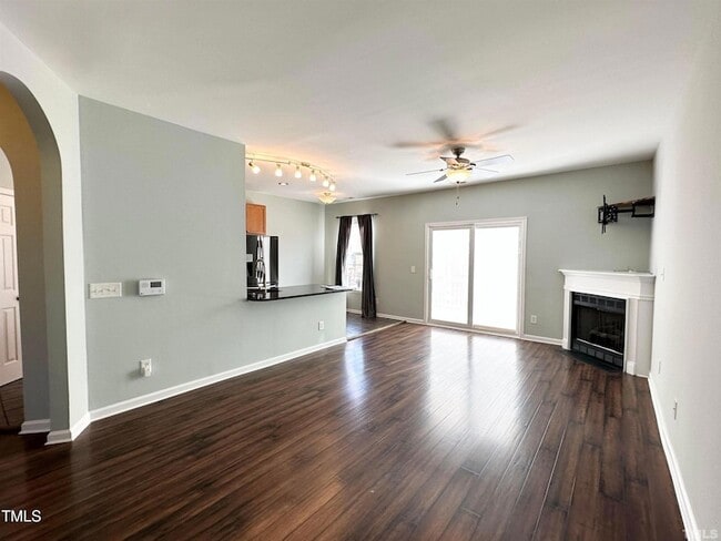 Building Photo - 606 Sawcut Ln