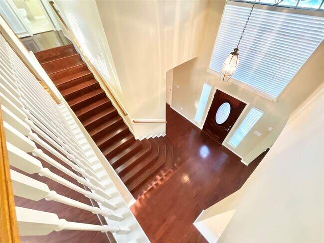 Building Photo - 17607 W Copper Lakes Dr