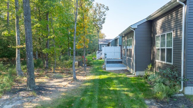 Building Photo - 22395 Arbor Cir
