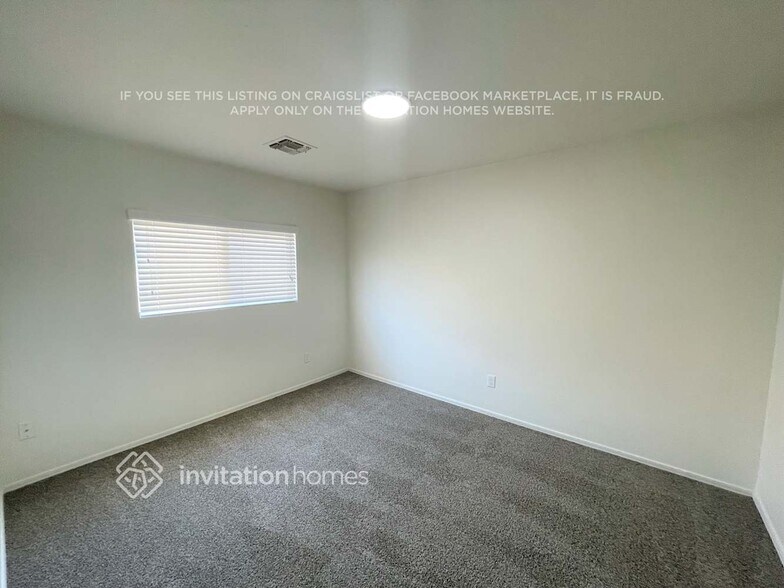 Building Photo - 2813 W Hayden Peak Dr