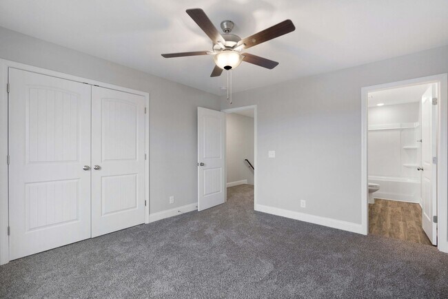 Building Photo - Pro Park Villages # 105