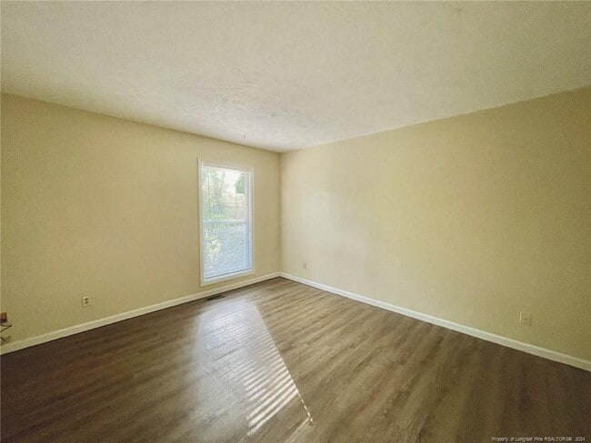 Building Photo - 5842 Aftonshire Dr