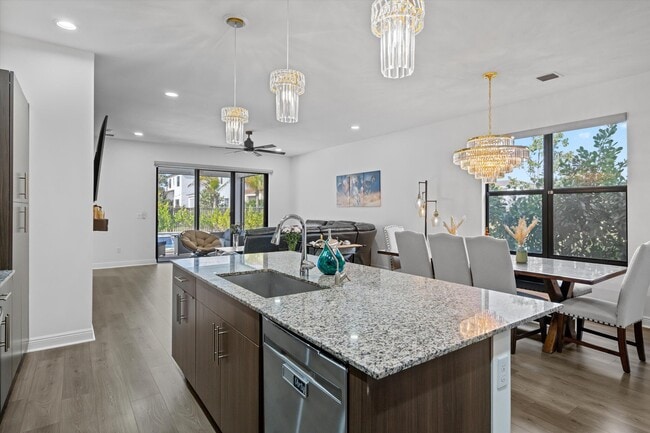 Building Photo - 4795 Sand Dollar Dr