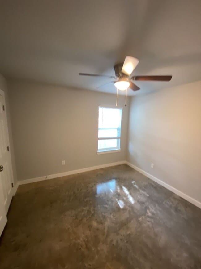 Building Photo - 1418 Shoshoni Trail