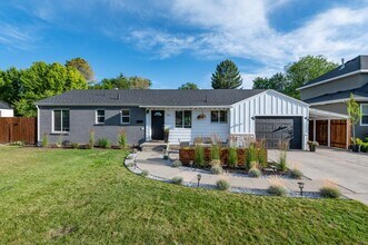 Building Photo - 1538 Winward Dr