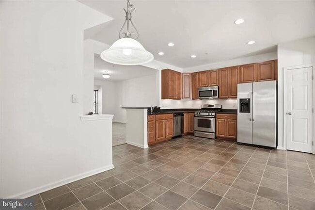 Building Photo - 6625 Latrobe Falls