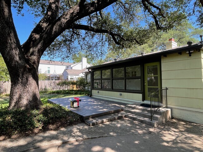 Building Photo - 3624 S Hills Ave