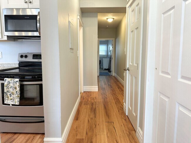 Building Photo - Winter Rental: Pirate's Cove (Pet-friendly!)