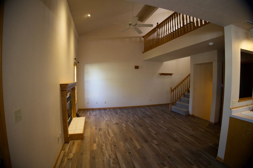 Building Photo - 1004 N 10th St