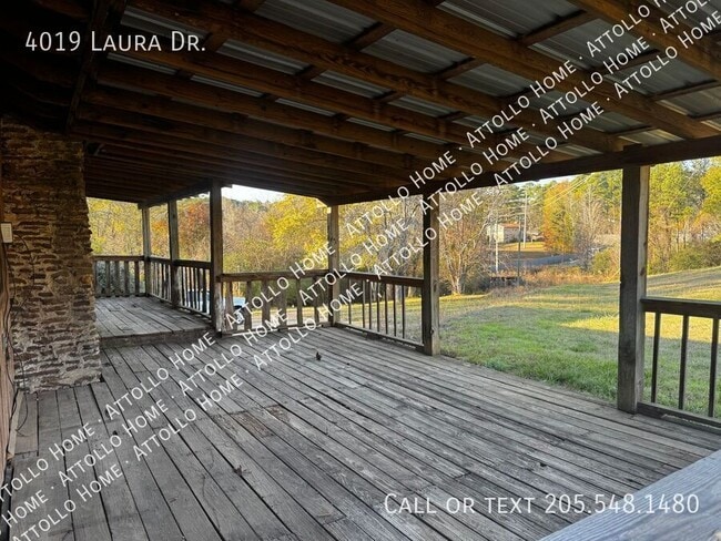 Building Photo - 4019 Laura Dr