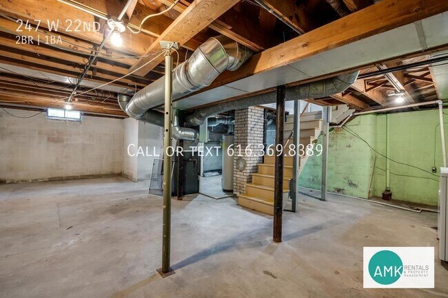 Building Photo - 247 W 22nd St