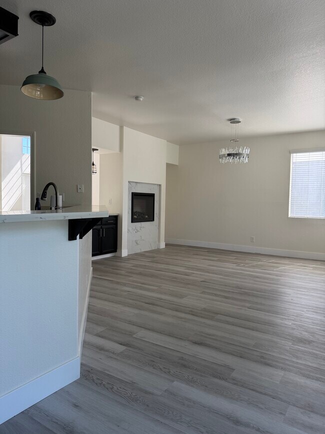 Building Photo - 1778 Cherry Hills Dr