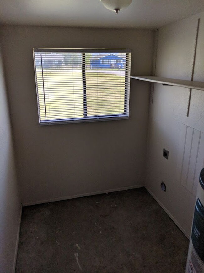 Building Photo - Two Bedroom House for rent in Nooksack for...