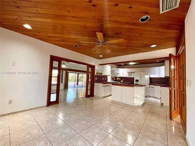 Building Photo - 2351 SW 92nd Pl