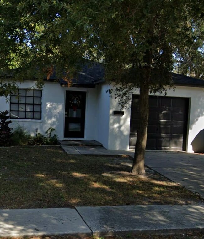 Building Photo - 307 W Frances Ave