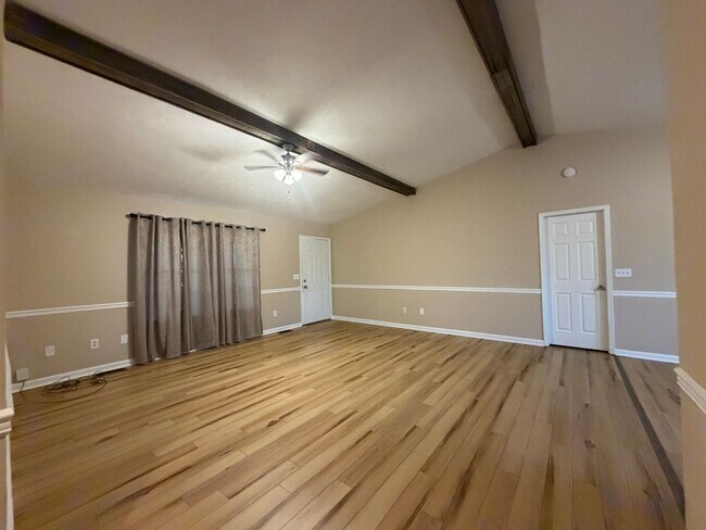 Building Photo - Three Springs Rd. 2188-2190