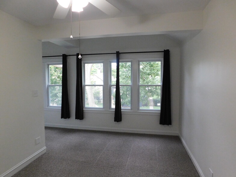 Main bedroom. - 1566 Dewey Ave