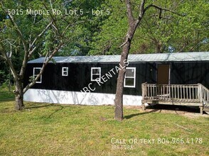 Building Photo - 5015 Middle Rd