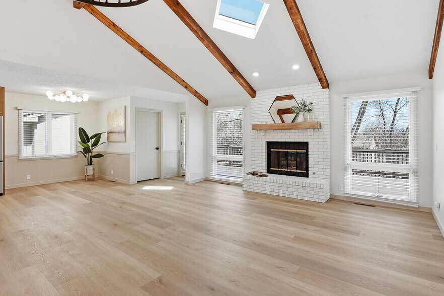 Building Photo - 4639 S 154th Avenue Cir