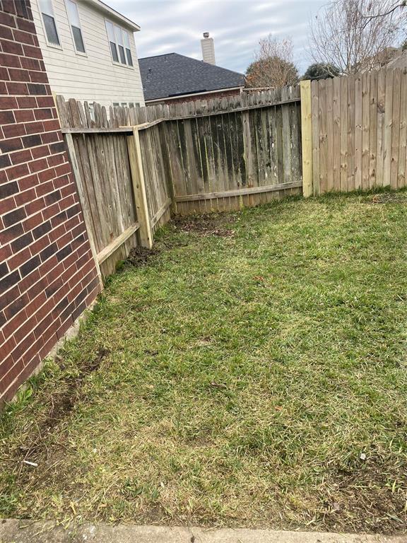 Building Photo - 211 Brazos Gardens Dr