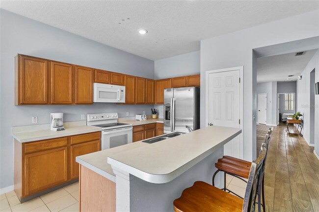 Building Photo - 217 Sand Ridge Dr