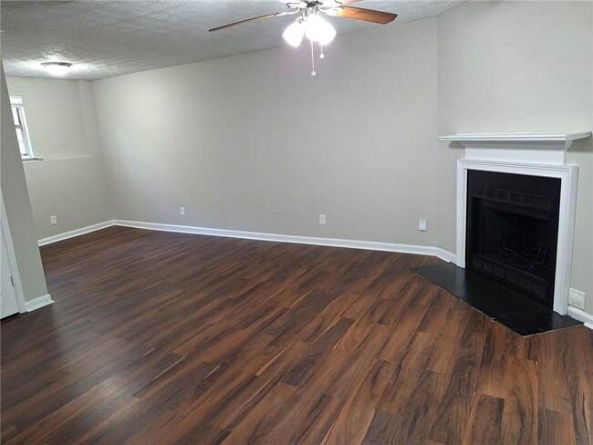 Building Photo - 3839 Valpariso Cir