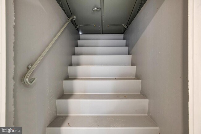 Building Photo - 9003 Fox Lair Dr