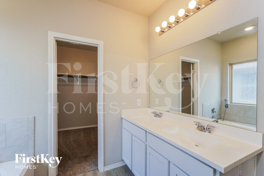 Building Photo - 5232 Honeyflower