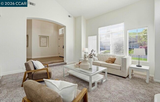 Building Photo - 1038 McCauley Rd