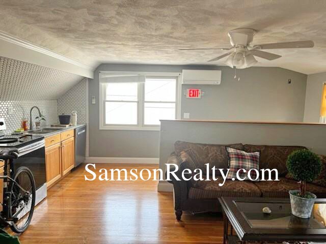 Building Photo - 842 Oaklawn Ave