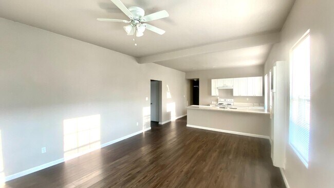 Building Photo - 330 Princeton Ave