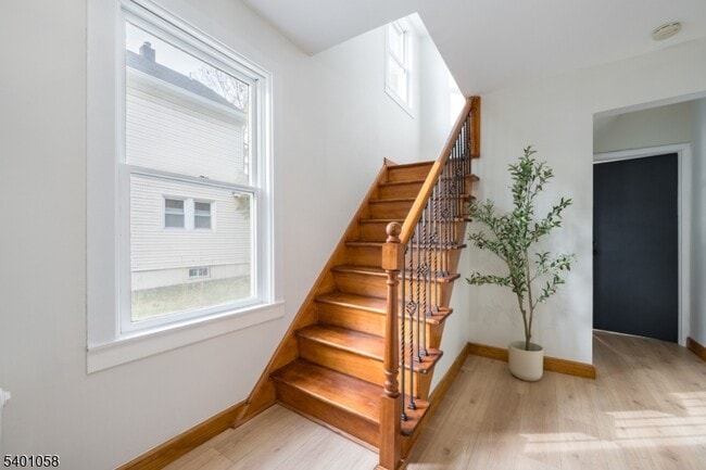 Building Photo - 71 Broad St