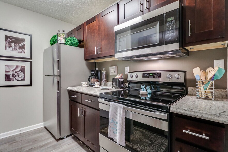 Pinebrook and Northbrook 109 Pine Knoll Dr Ridgeland MS 39157