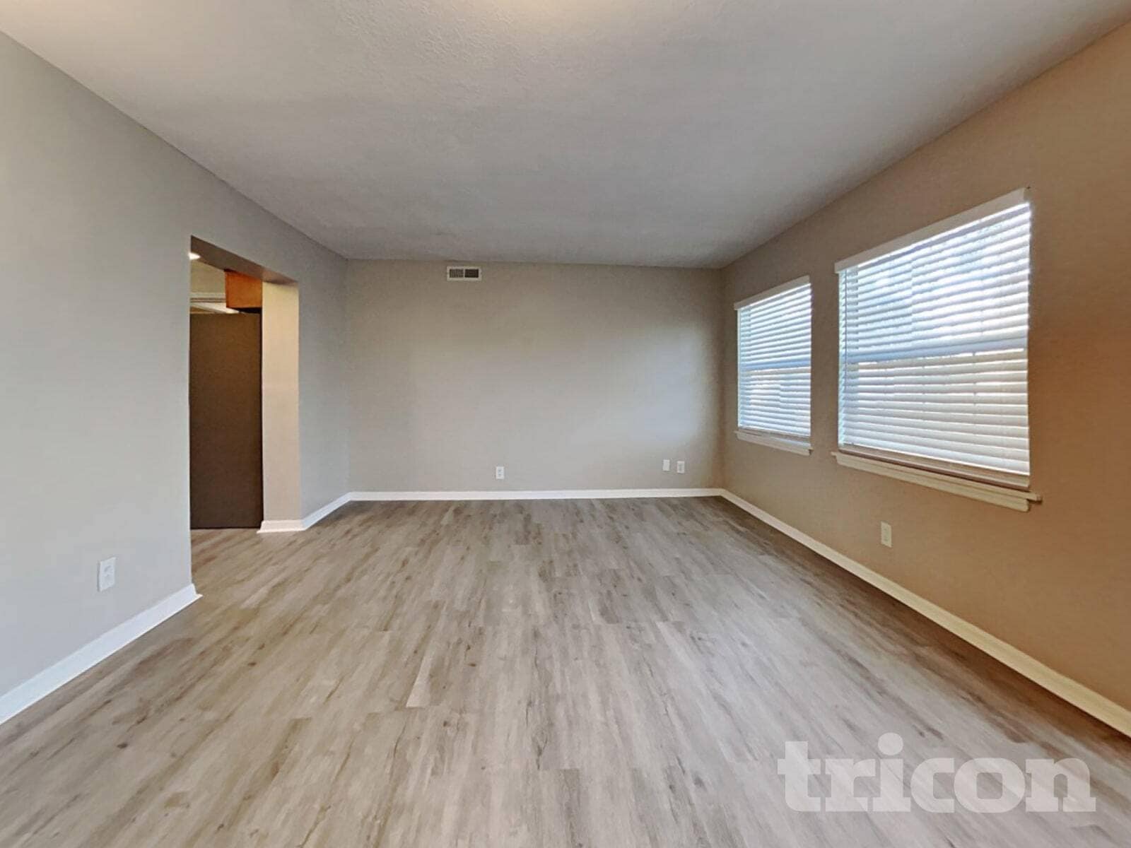 Building Photo - 801 Maraval Ct