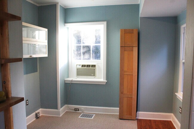 Living room - 2948 Albemarle St NW