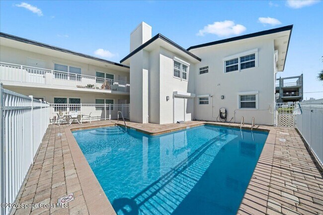 Building Photo - 154 Crescent Beach Dr