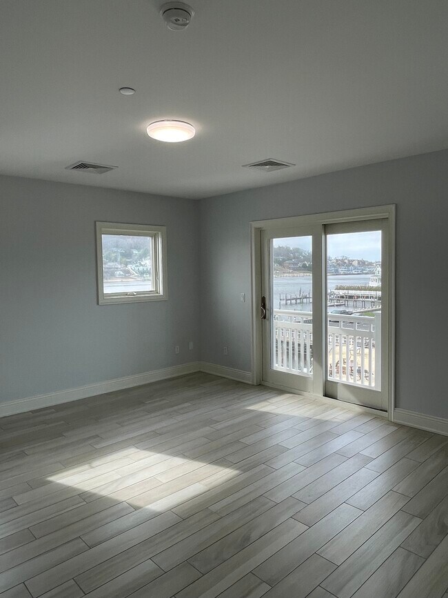 Building Photo - 270 Ocean Ave