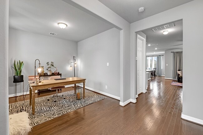 Building Photo - 8418 Manta Ray Cir