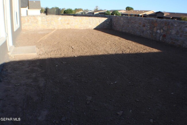 Building Photo - 1014 Rebeca Wy