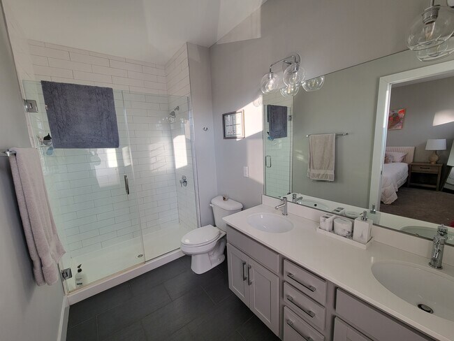 Building Photo - 1020 Pennsylvania Ave