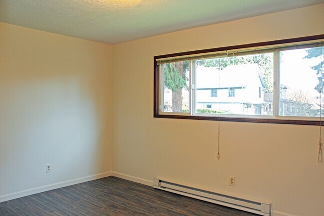 Building Photo - 2002-2012 NE 22nd Ave