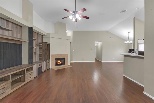 Building Photo - 202 Matlock Meadow Dr