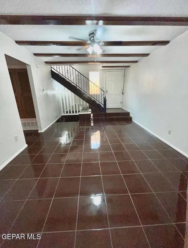 Building Photo - 10604 Springwood Dr