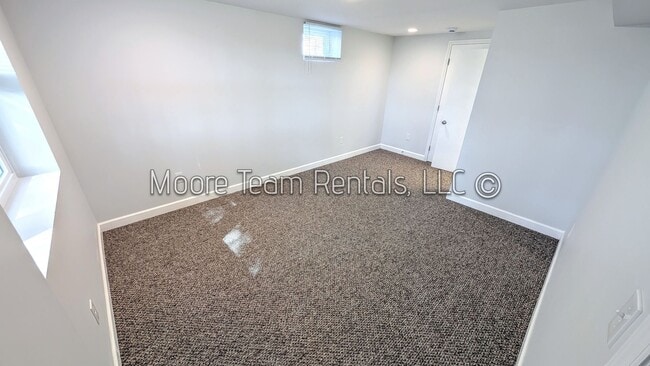 Building Photo - Spacious Updated Home on 1.6 Acres – Prime Location Near Arden, Fletcher & Mills River