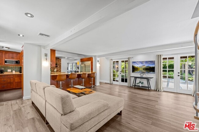 Building Photo - 23057 Sylvan St