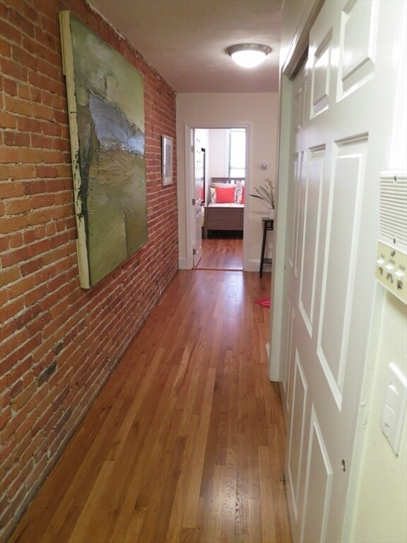 Building Photo - 631 Tremont St